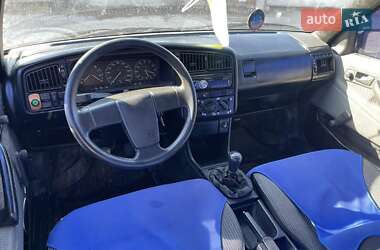Універсал Volkswagen Passat 1989 в 