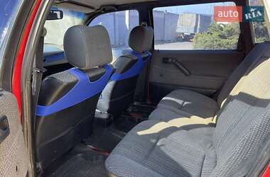Універсал Volkswagen Passat 1989 в 