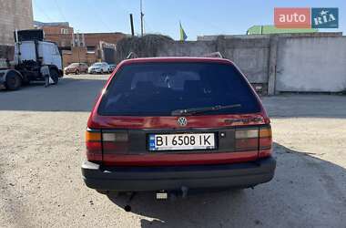 Універсал Volkswagen Passat 1989 в 
