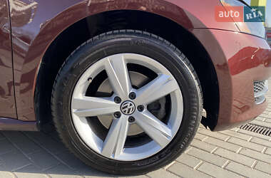 Седан Volkswagen Passat 2013 в 