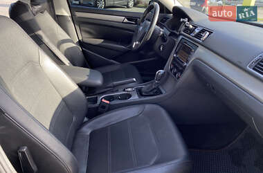 Седан Volkswagen Passat 2013 в 