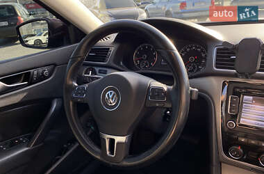 Седан Volkswagen Passat 2013 в 