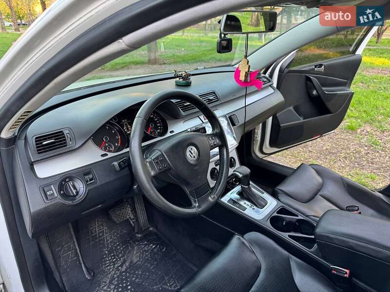 Седан Volkswagen Passat 2008 в Запорожье