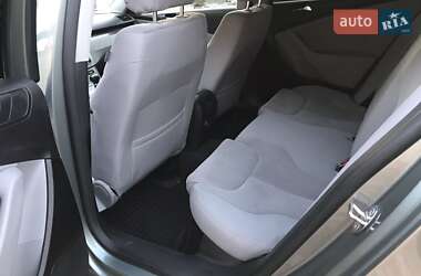 Седан Volkswagen Passat 2005 в 