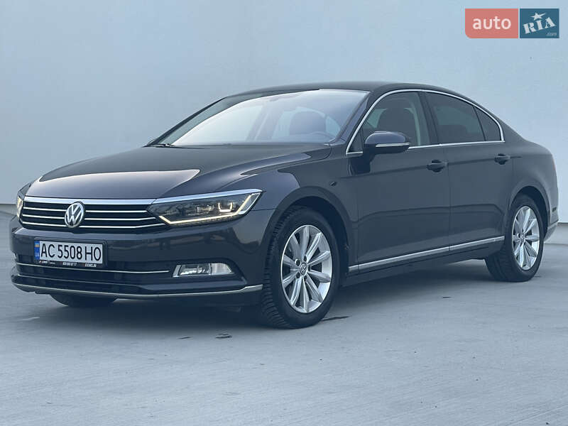 Седан Volkswagen Passat 2018 в Луцке