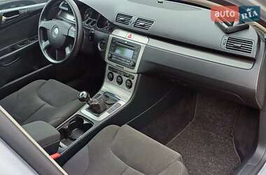 Седан Volkswagen Passat 2006 в 