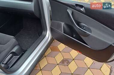 Седан Volkswagen Passat 2006 в 