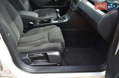 Седан Volkswagen Passat 2006 в 