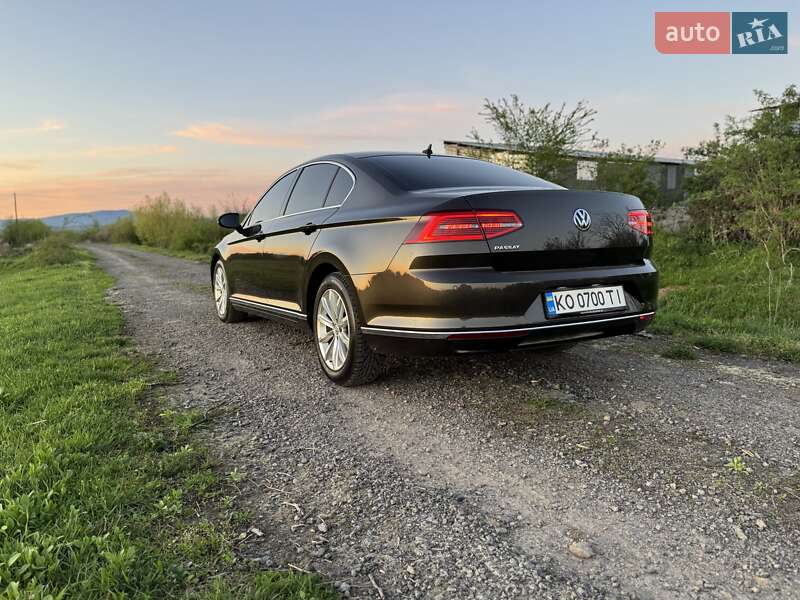 Седан Volkswagen Passat 2018 в Мукачевому