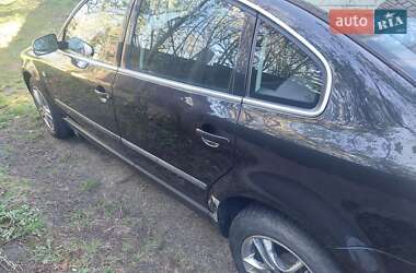 Седан Volkswagen Passat 2001 в 