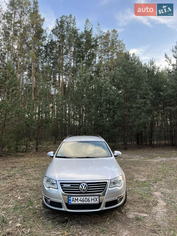 Универсал Volkswagen Passat 2008 в Киеве