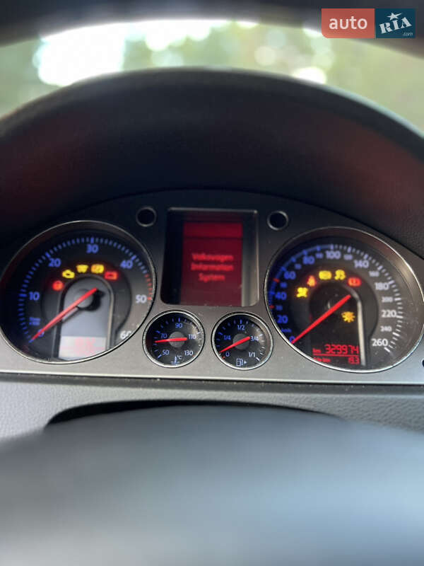 Универсал Volkswagen Passat 2008 в Киеве