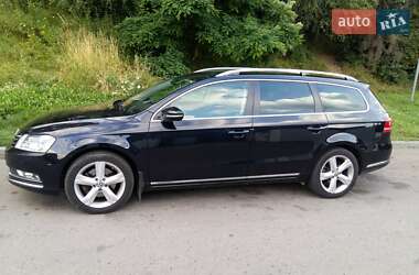 Універсал Volkswagen Passat 2012 в 