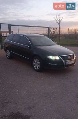 Універсал Volkswagen Passat 2009 в 