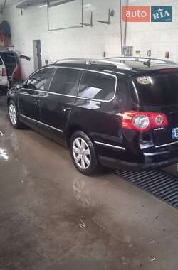 Універсал Volkswagen Passat 2009 в 