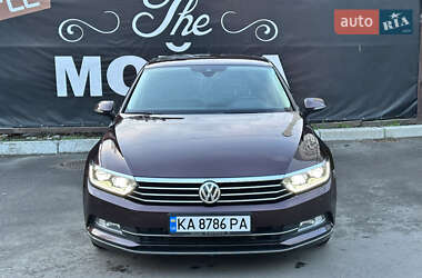 Седан Volkswagen Passat 2015 в 