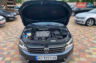 Универсал Volkswagen Passat 2012 в 