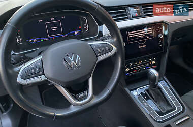 Универсал Volkswagen Passat 2021 в 