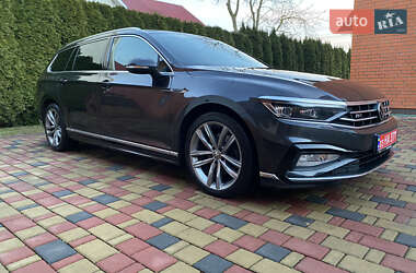 Универсал Volkswagen Passat 2021 в 