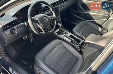 Седан Volkswagen Passat 2020 в 