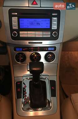 Седан Volkswagen Passat 2006 в 