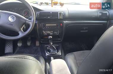 Универсал Volkswagen Passat 2000 в 
