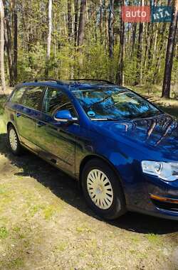 Универсал Volkswagen Passat 2005 в 