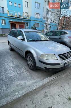 Універсал Volkswagen Passat 2003 в 