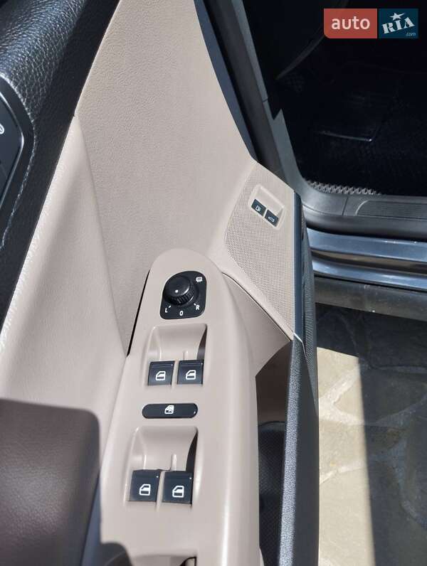 Універсал Volkswagen Passat 2009 в Стрию
