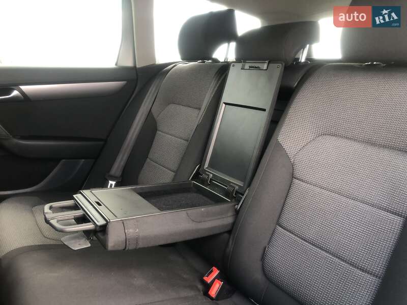 Универсал Volkswagen Passat 2014 в Львове фото 20 Универсал Volkswagen Passat 2014 в Львове