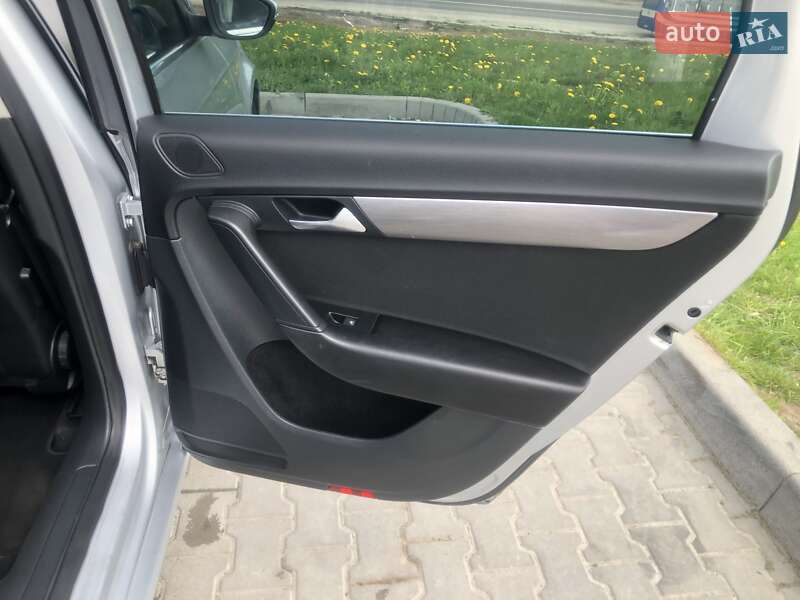 Универсал Volkswagen Passat 2014 в Львове фото 22 Универсал Volkswagen Passat 2014 в Львове