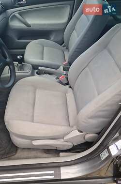 Седан Volkswagen Passat 2003 в 