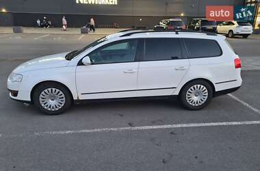 Универсал Volkswagen Passat 2010 в 