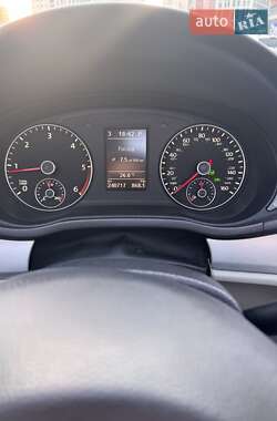 Седан Volkswagen Passat 2012 в 