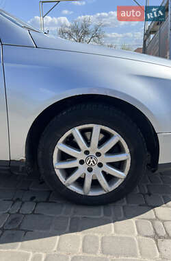 Седан Volkswagen Passat 2007 в 