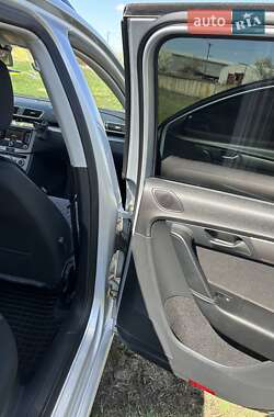 Универсал Volkswagen Passat 2012 в 