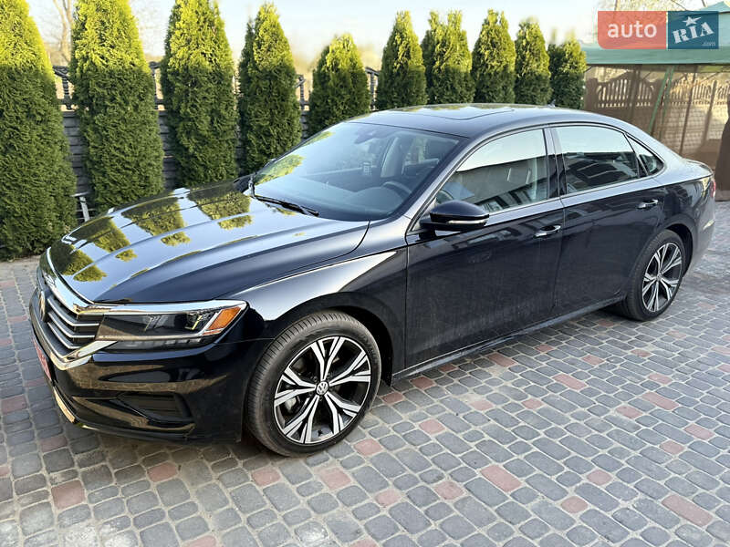 Седан Volkswagen Passat 2021 в Ровно