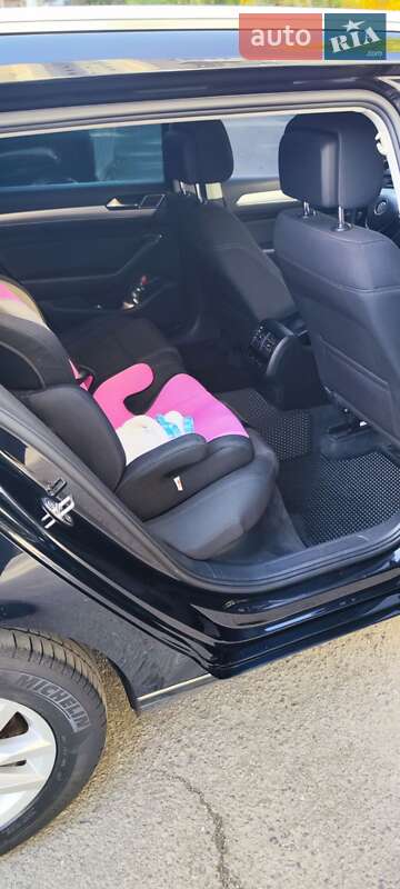 Универсал Volkswagen Passat 2015 в Тернополе