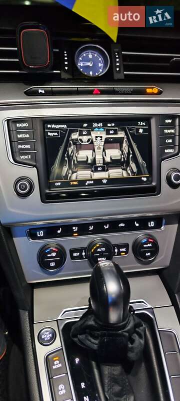 Универсал Volkswagen Passat 2015 в Тернополе