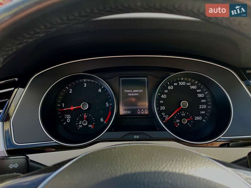 Універсал Volkswagen Passat 2017 в Львові