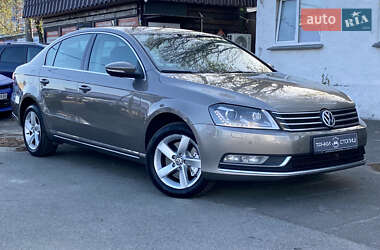 Седан Volkswagen Passat 2011 в 