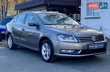 Седан Volkswagen Passat 2011 в 
