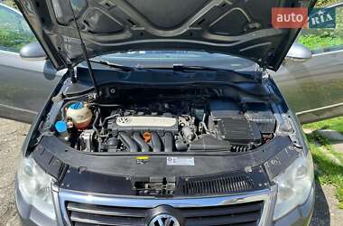 Універсал Volkswagen Passat 2006 в 