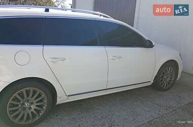 Універсал Volkswagen Passat 2013 в 