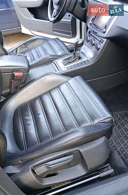 Універсал Volkswagen Passat 2013 в 