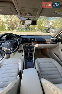 Седан Volkswagen Passat 2012 в 