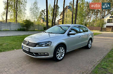 Седан Volkswagen Passat 2012 в 