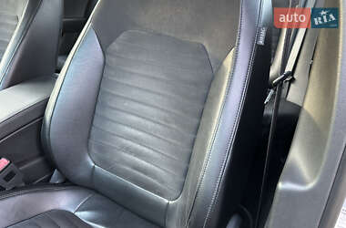 Седан Volkswagen Passat 2012 в 