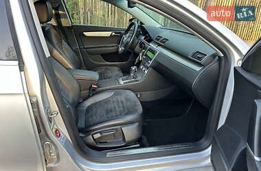 Седан Volkswagen Passat 2012 в 