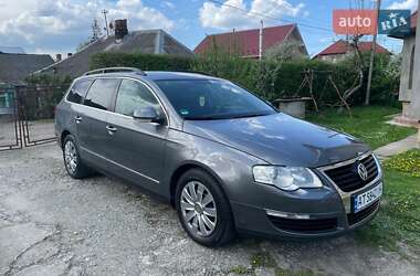 Універсал Volkswagen Passat 2006 в 